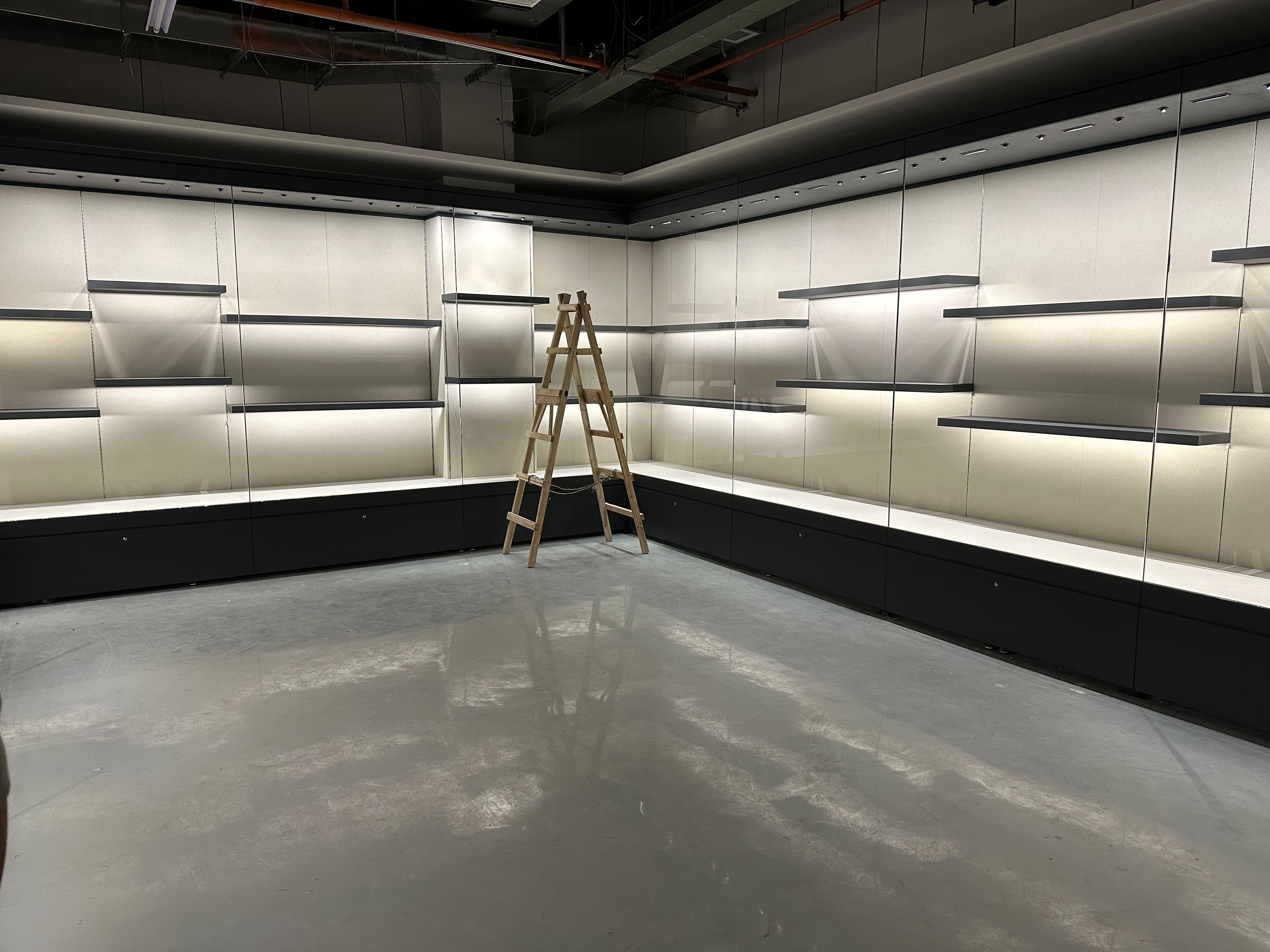 博物館展柜專用的玻璃需要滿足哪些技術(shù)特點(diǎn)?